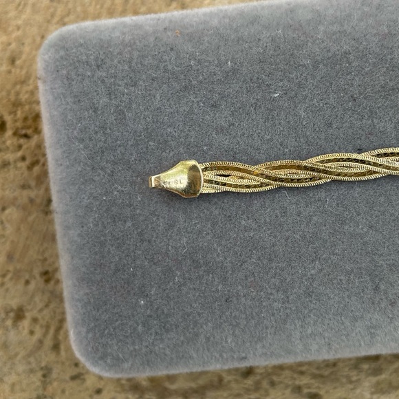 14k Solid Gold Bracelet with a Twist/Braid Herringbone Chain - Picture 9 of 10